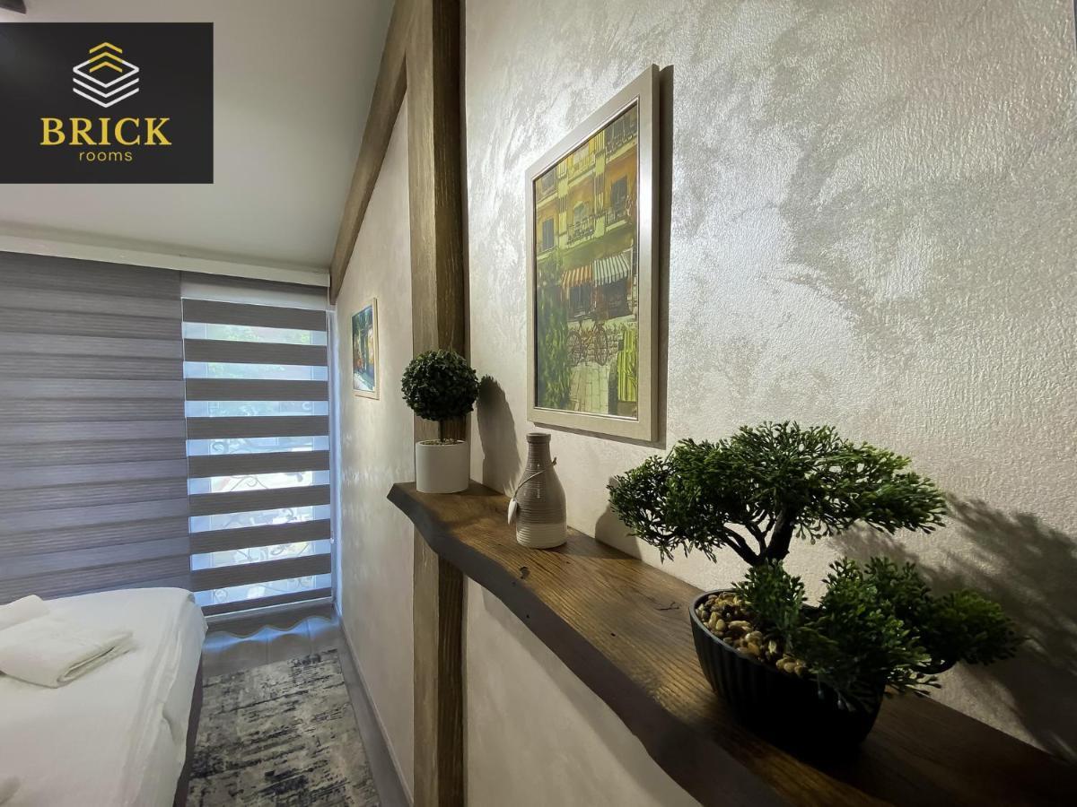 נובי פאזאר Brickrooms מראה חיצוני תמונה